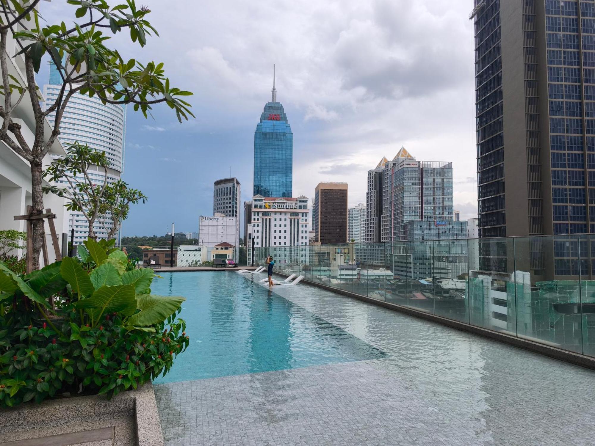 Quill Klcc By Moonlight * Kuala Lumpur