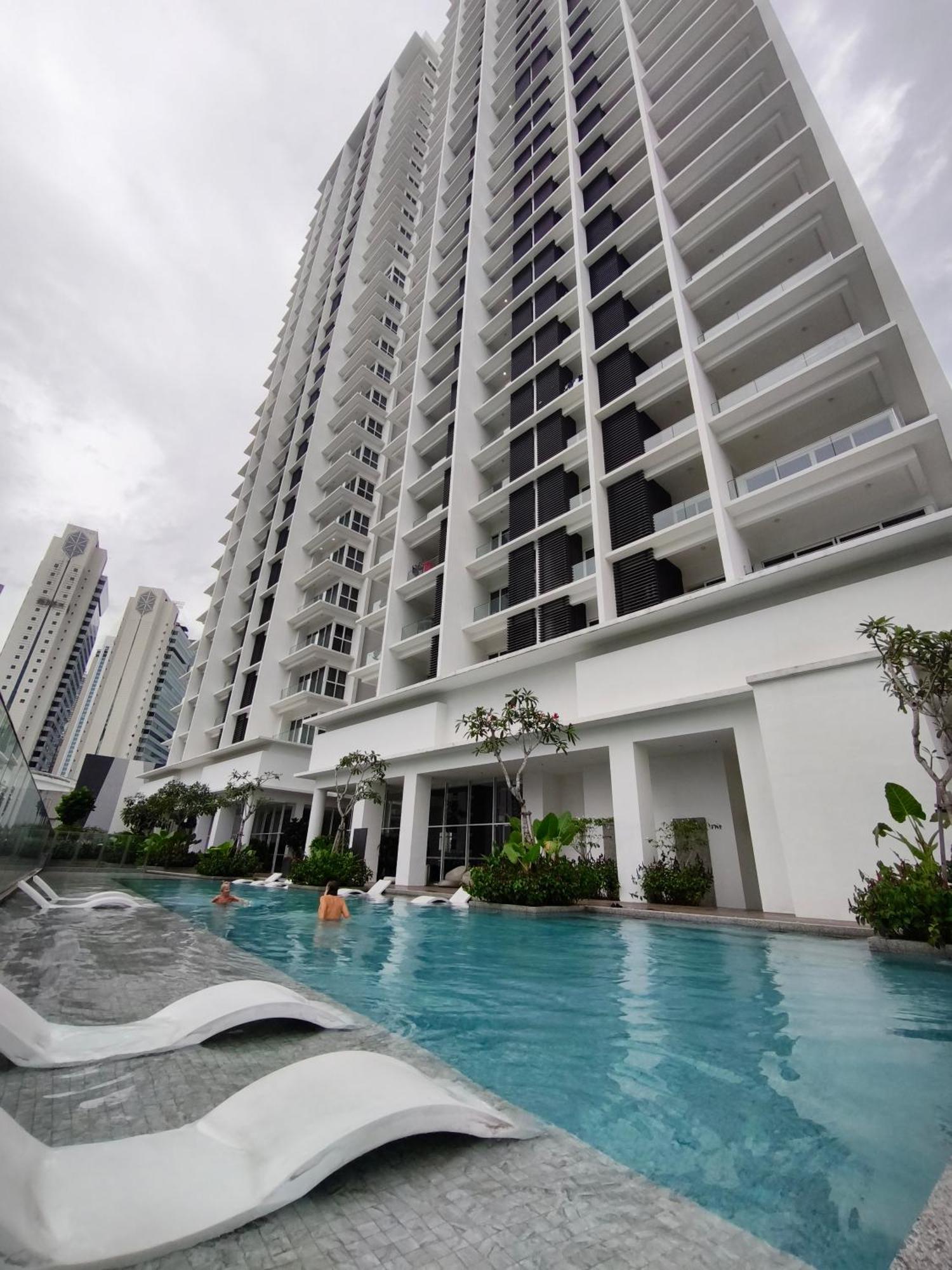 Pangsapuri Quill Klcc By Moonlight Kuala Lumpur